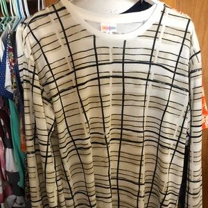 Lularoe long sleeve Hudson size medium